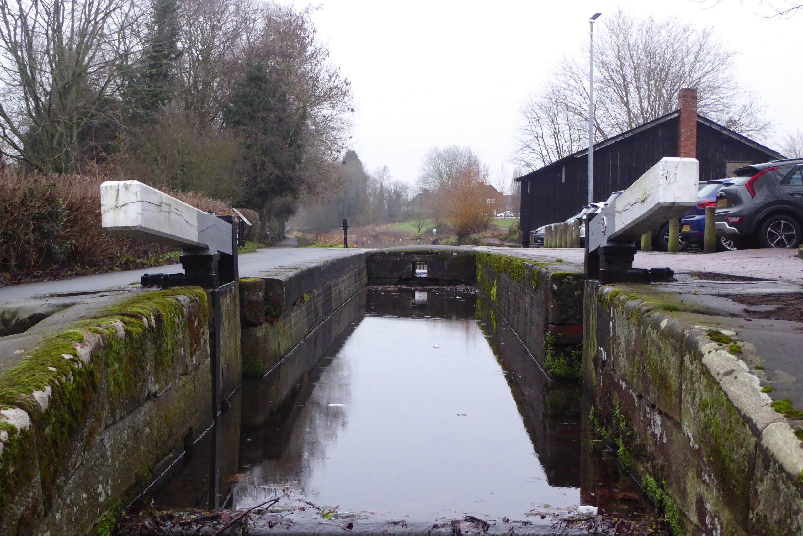 Walk and Lunch, Newport